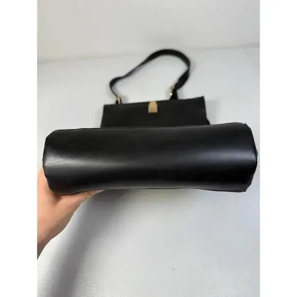 THEMOIRè Black Feronia Crossbody Bag with Hardware Tarnishing and Surface Dents - Picture 13 of 15